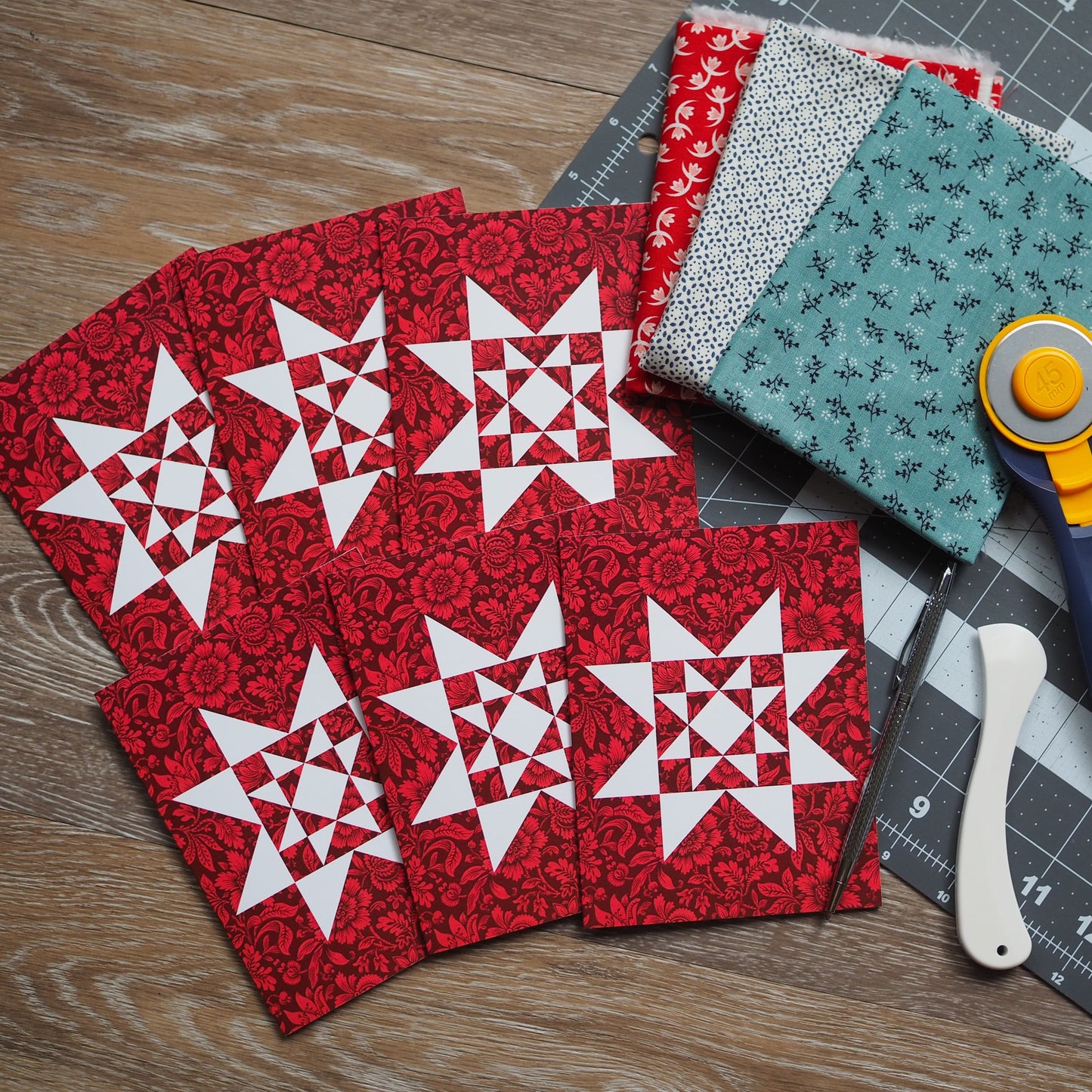 Red Vintage Quilt Star Card