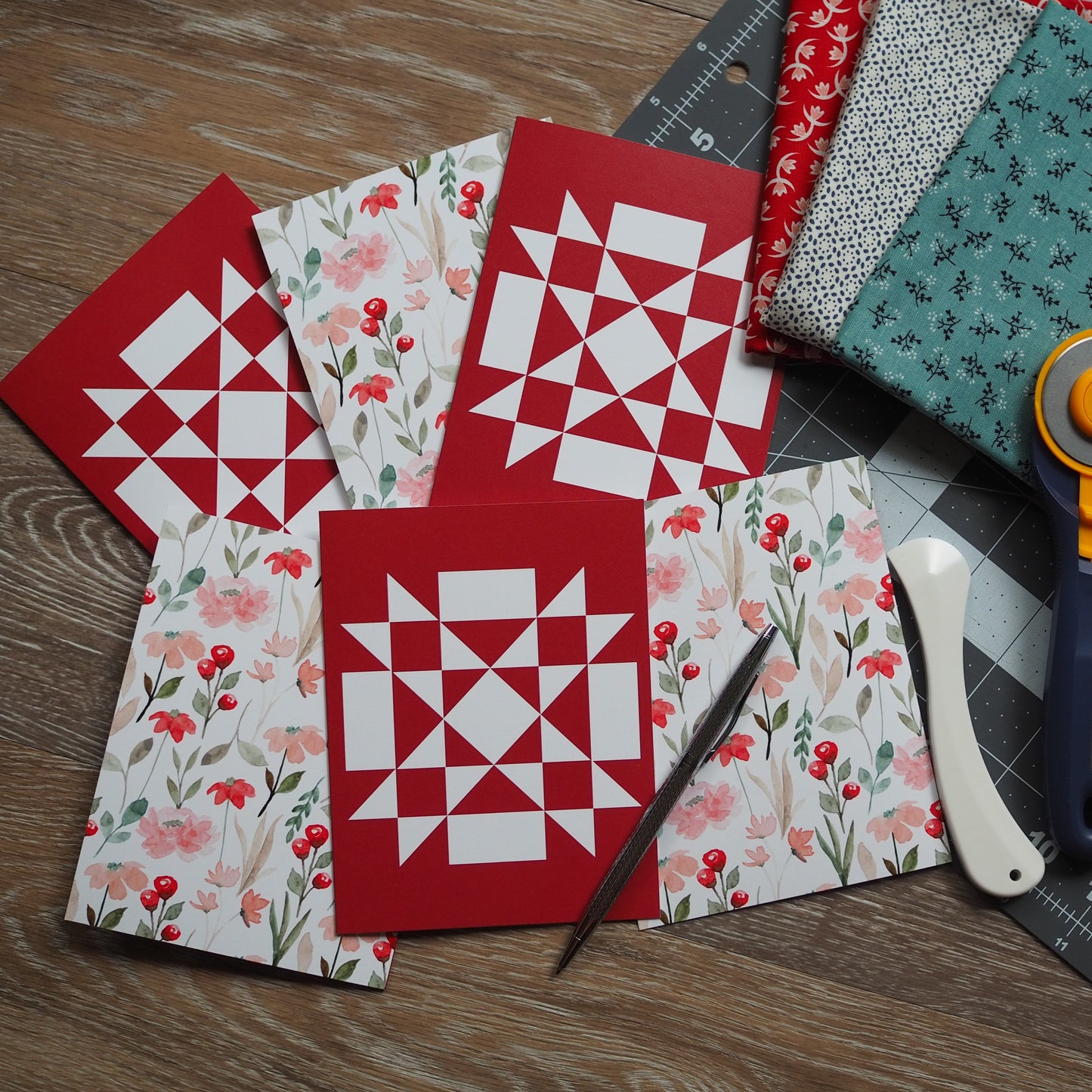 Red Floral Quilt Block Card